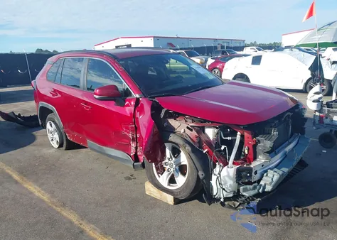 2019 Toyota Rav4 Xle z USA, uszkodzony, nr VIN JTMW1RFV4KD501757